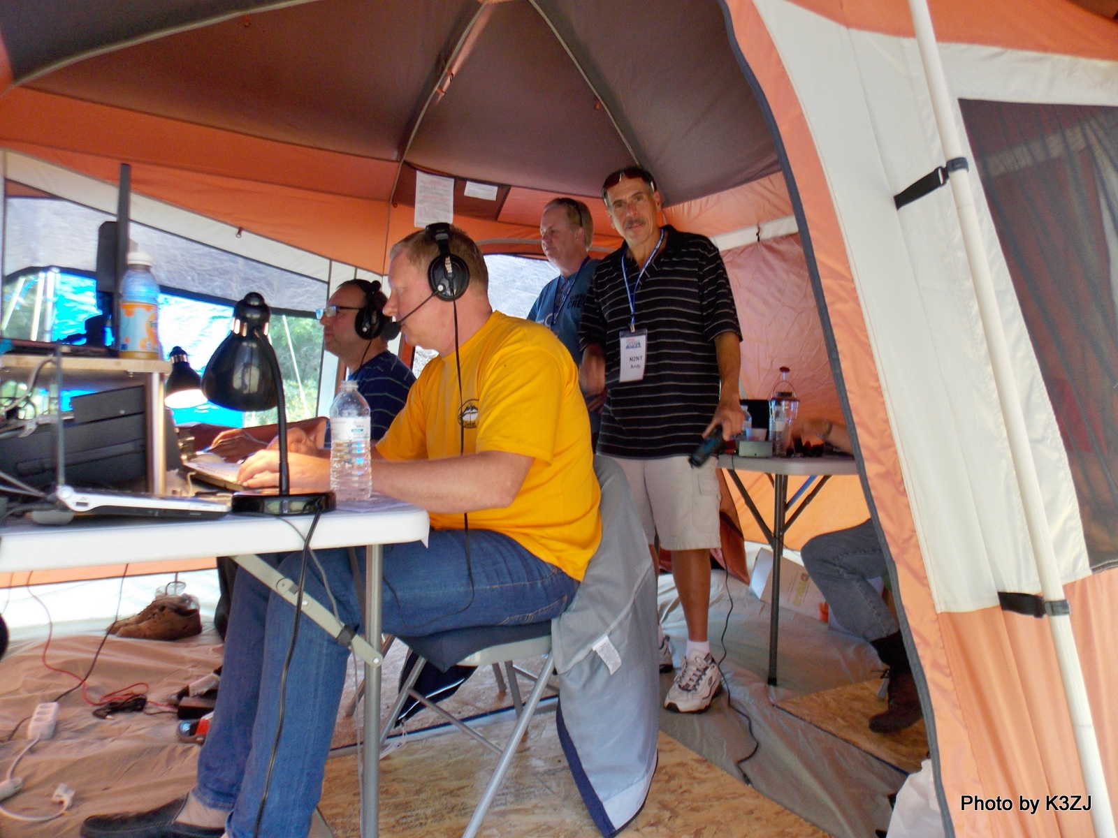 K3LR &amp; N2NT Observe R9DX &amp; UA9CDV at W1V During Competition.JPG